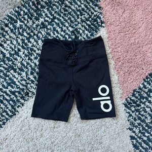 Alo yoga shorts
